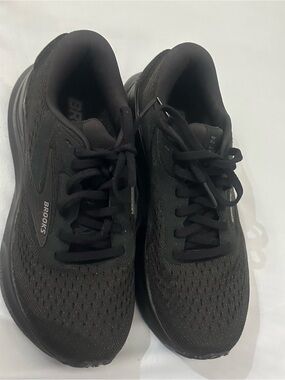 Brooks Woman’s Adrenaline 24 GTS Athletic Running Sneakers